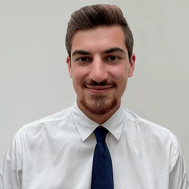 Nathan est logisticien pour la société LKN Médical